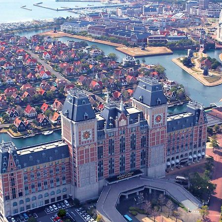 Hotel Okura Jr Huis Ten Bosch Szaszebo Kültér fotó Aerial view of the complex