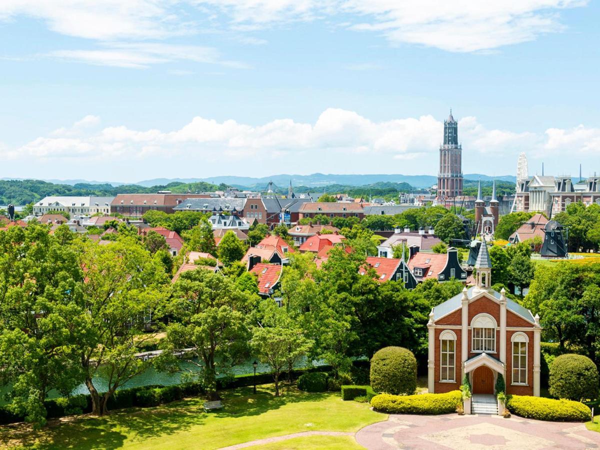Hotel Okura Jr Huis Ten Bosch Szaszebo Kültér fotó View of the town