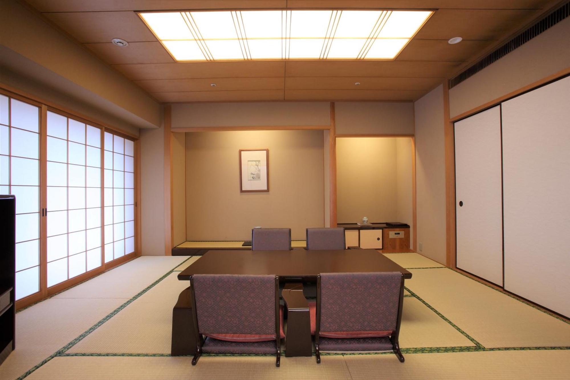 Hotel Okura Jr Huis Ten Bosch Szaszebo Kültér fotó A Japanese-style boardroom